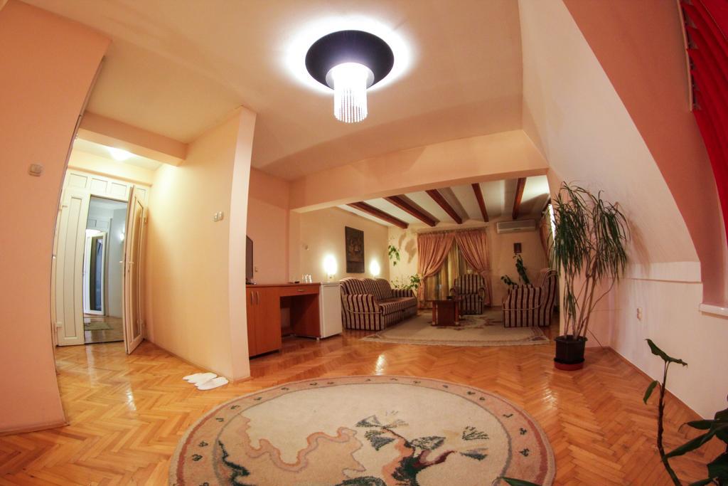 Hotel Fontana Зеница Стая снимка