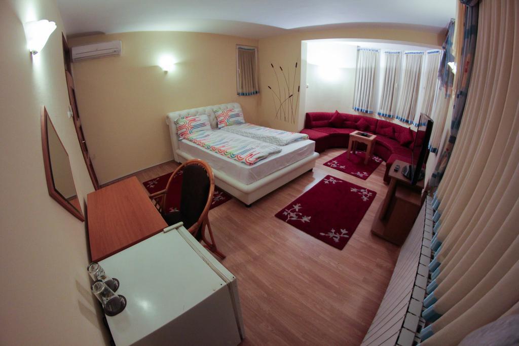 Hotel Fontana Зеница Екстериор снимка