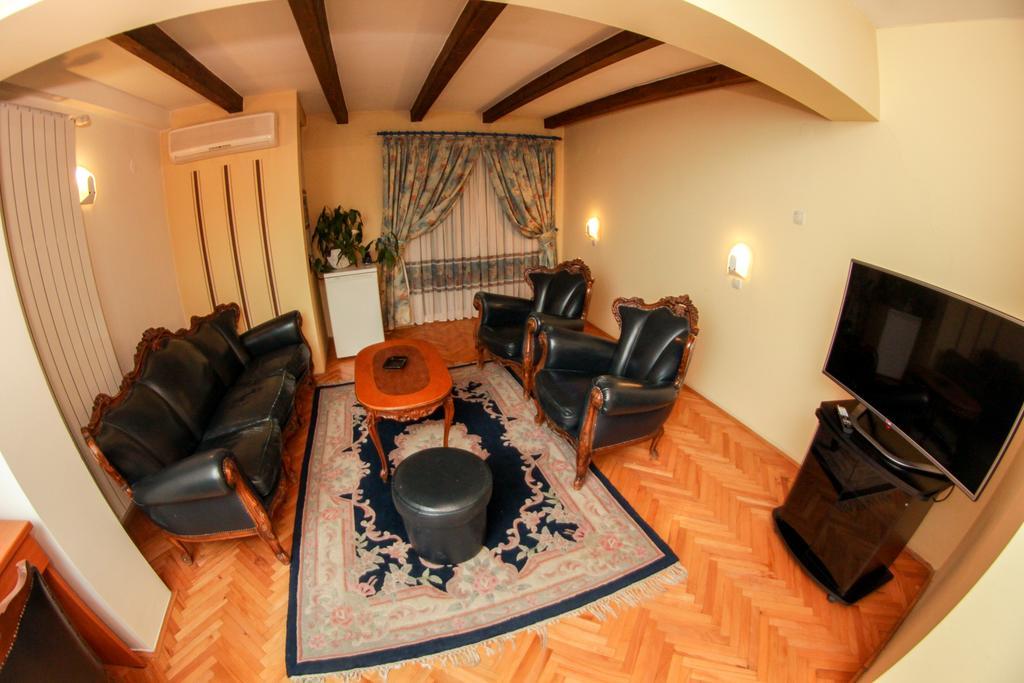 Hotel Fontana Зеница Екстериор снимка