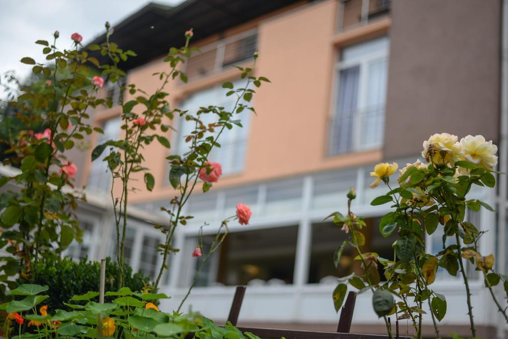 Hotel Fontana Зеница Екстериор снимка