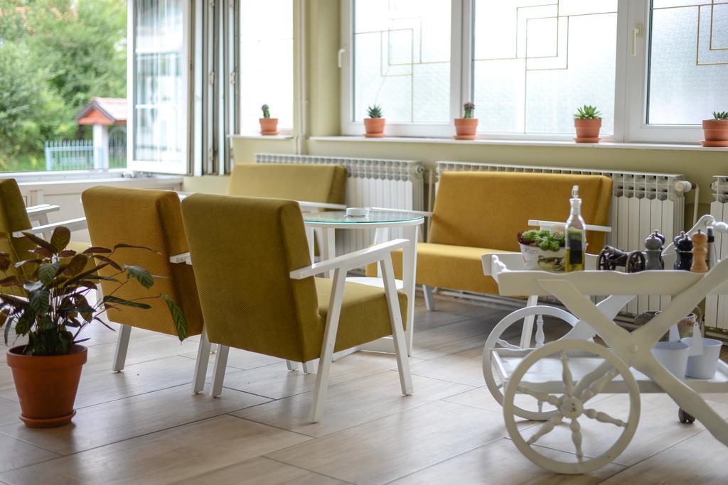 Hotel Fontana Зеница Екстериор снимка