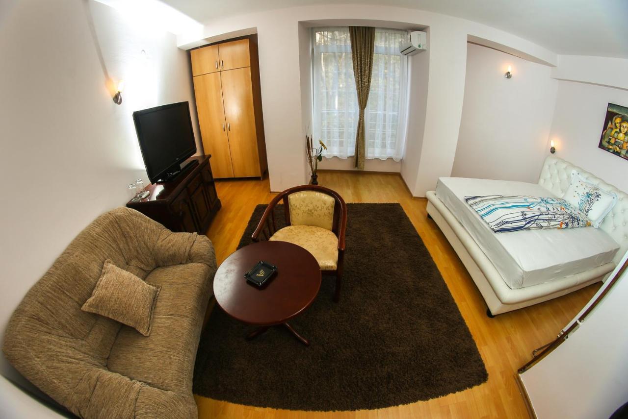 Hotel Fontana Зеница Екстериор снимка